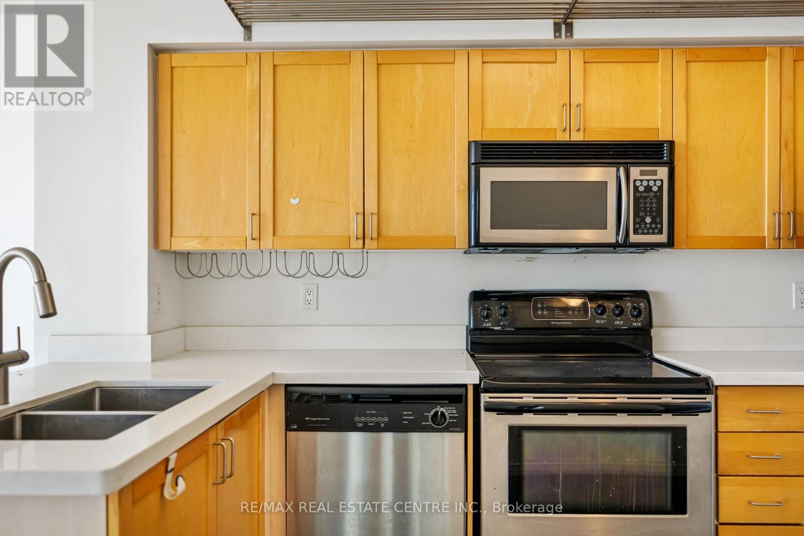 #1605 30 HARRISON GARDEN BOULEVARD - 10