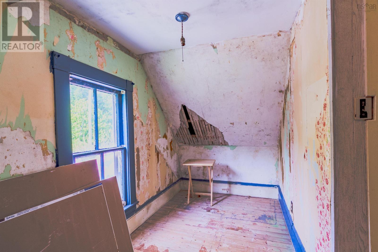 Property 24 of 43 of 1554 Shore Road