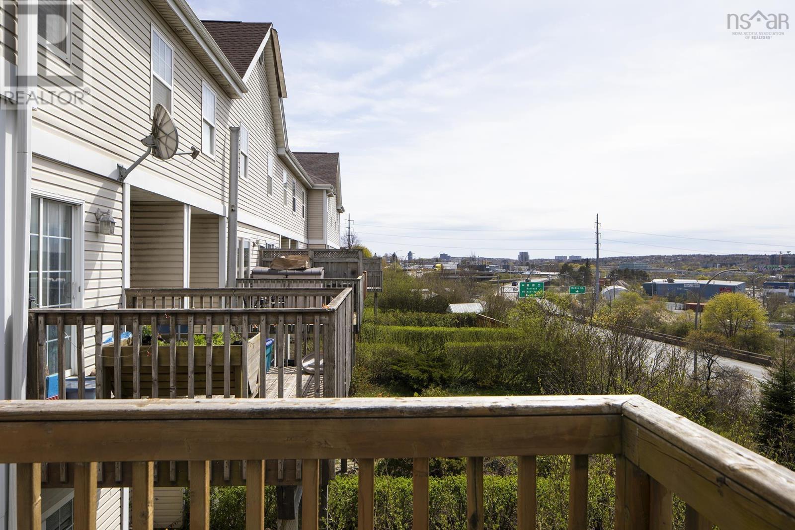 Property 16 of 37 of 3836 Memorial Drive