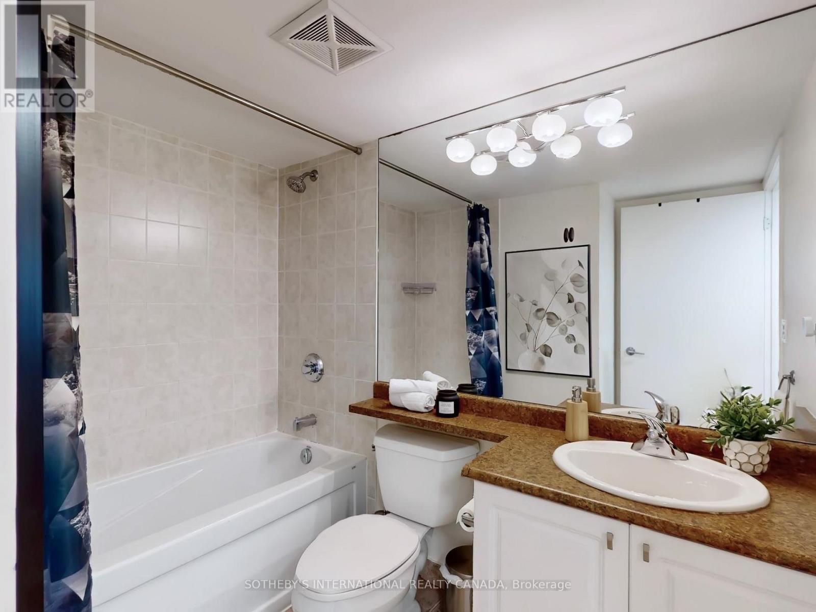 #537 231 FORT YORK BOULEVARD - 26