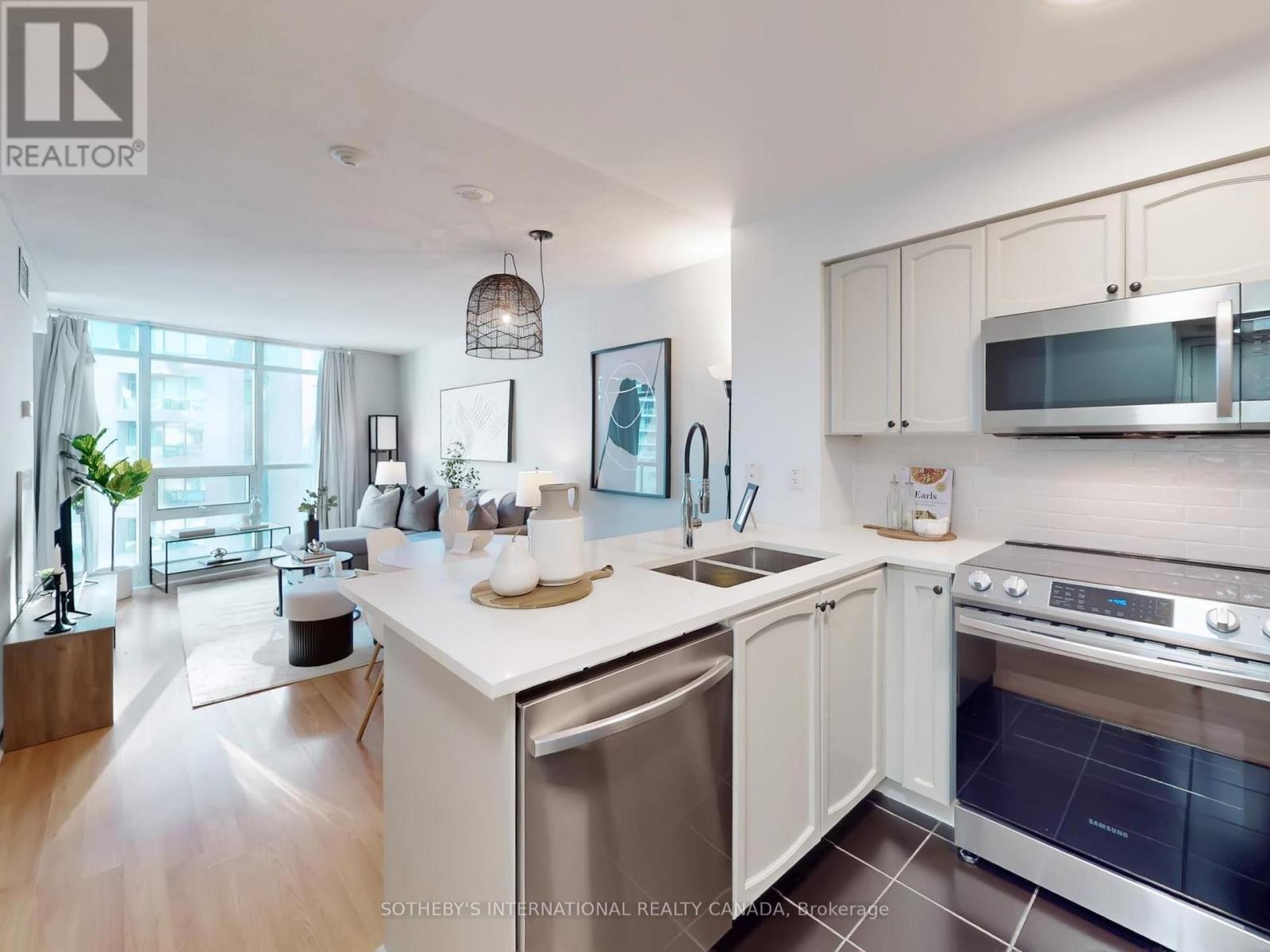 #537 231 FORT YORK BOULEVARD - 15