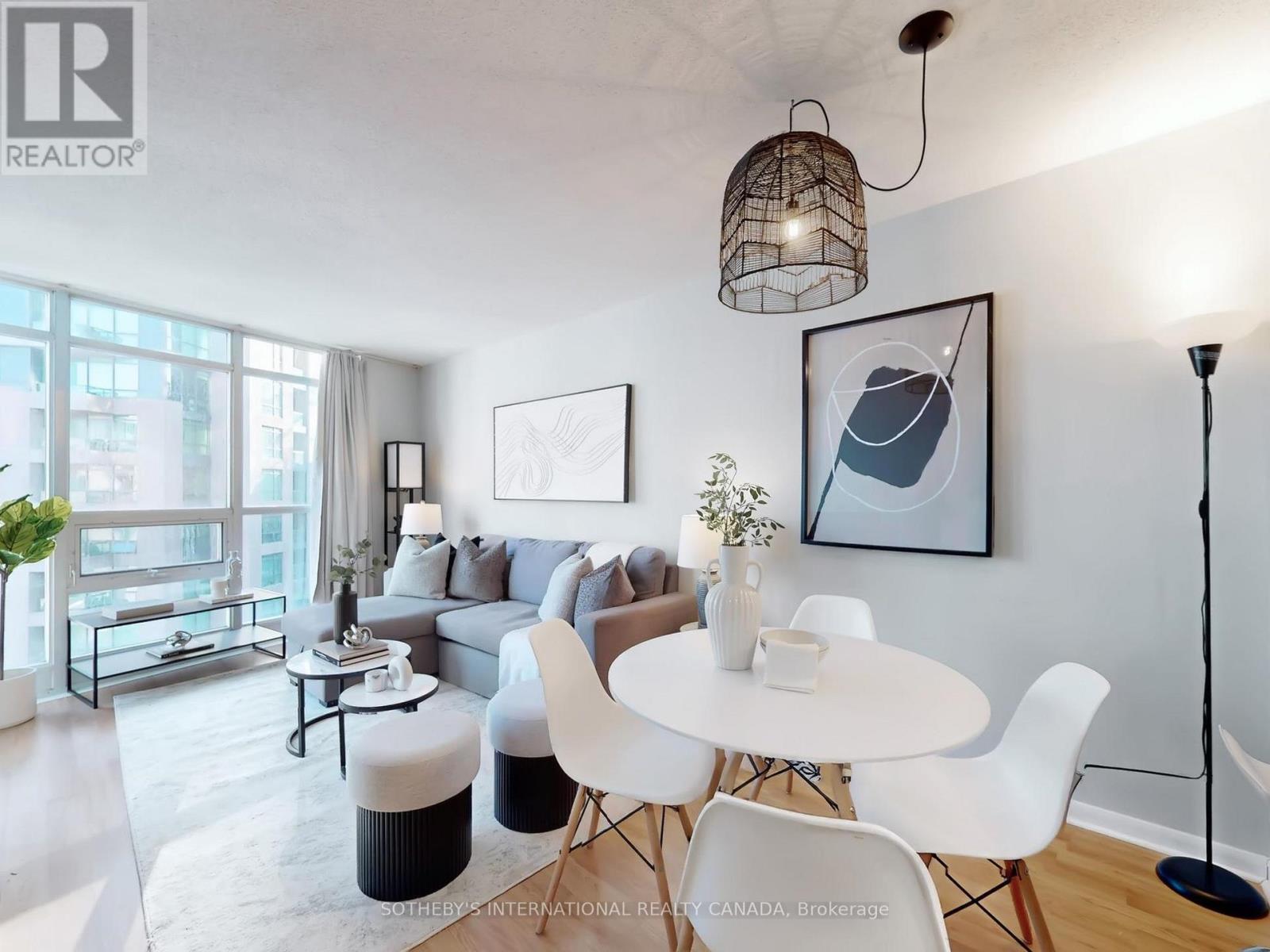 #537 231 FORT YORK BOULEVARD - 19