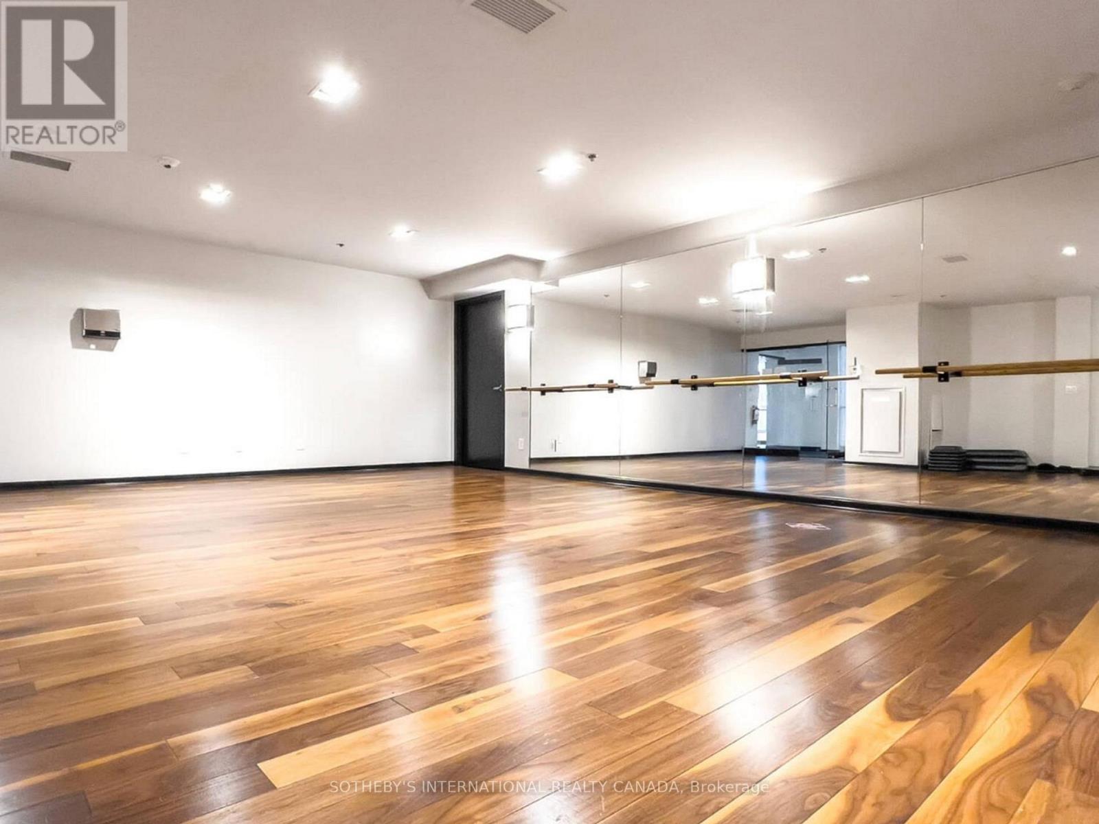 #537 231 FORT YORK BOULEVARD - 31