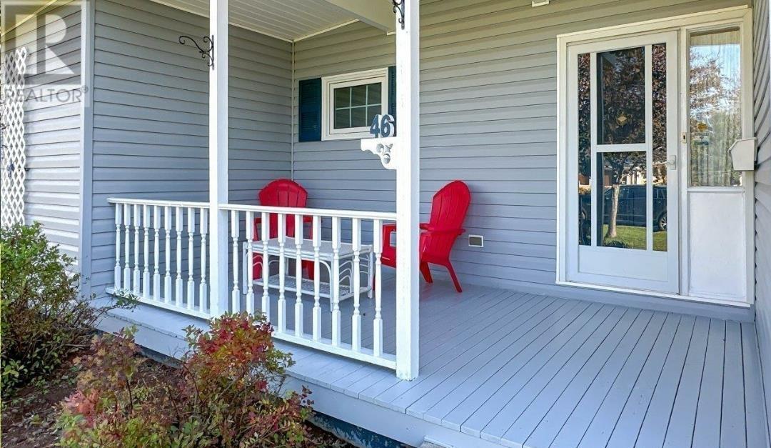 46 Saunders Avenue - 5