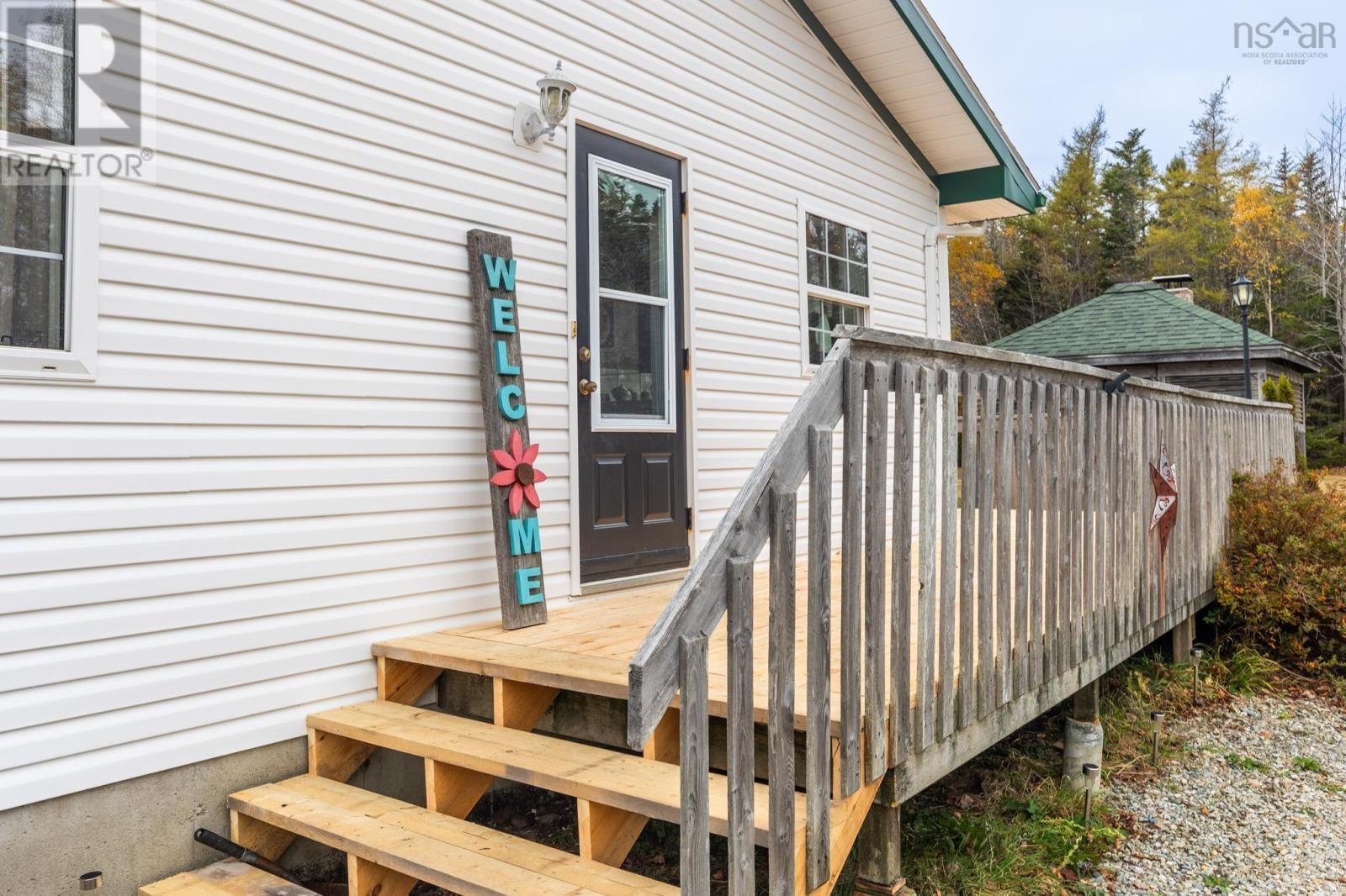 Property 14 of 38 of 1117 Highway 340