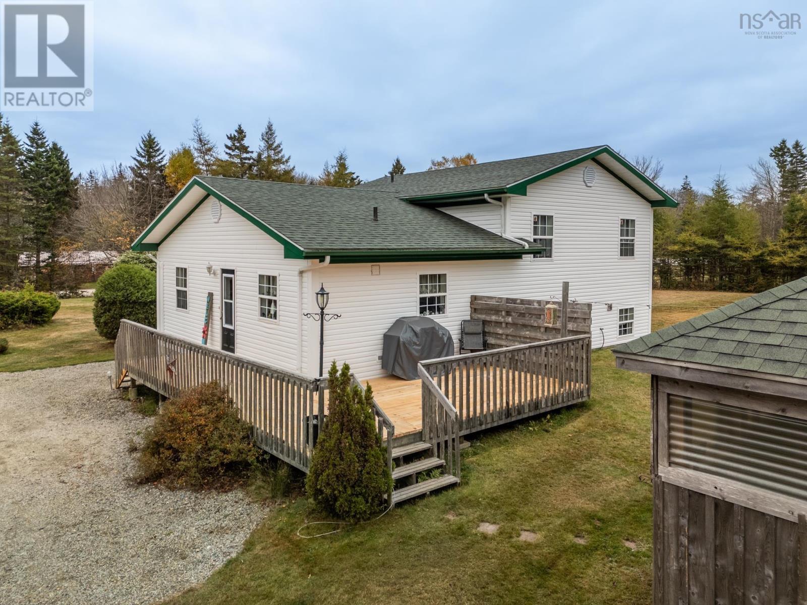 Property 7 of 38 of 1117 Highway 340