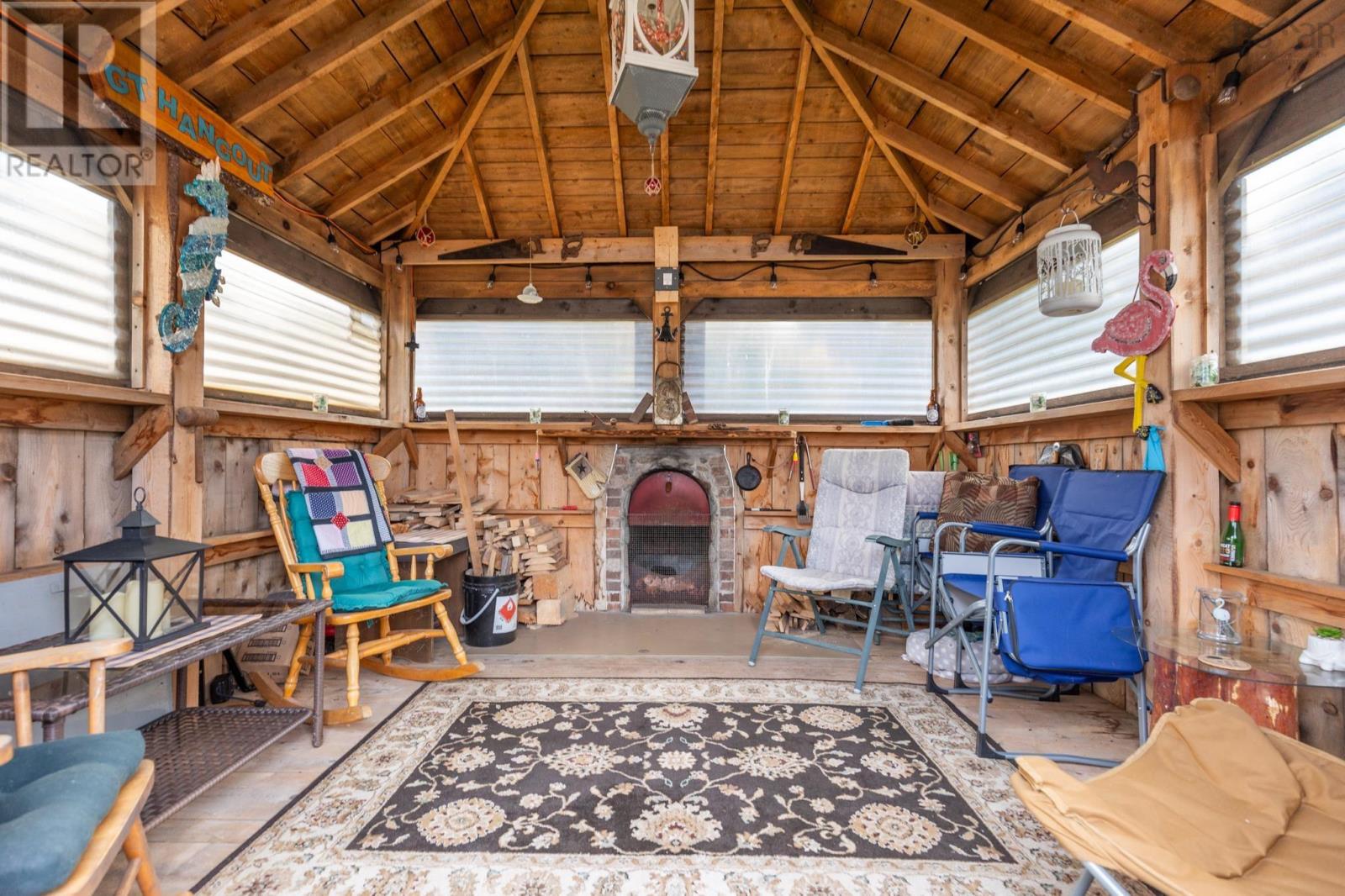 Property 38 of 38 of 1117 Highway 340