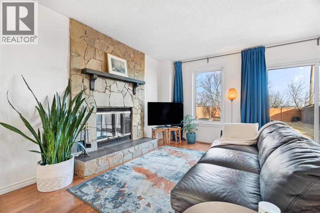 Single Family House for Sale in  Beddington Circle NE Beddington Heights Calgary 