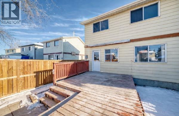 Single Family House for Sale in  Erin Mount Crescent SE Erin Woods Calgary 