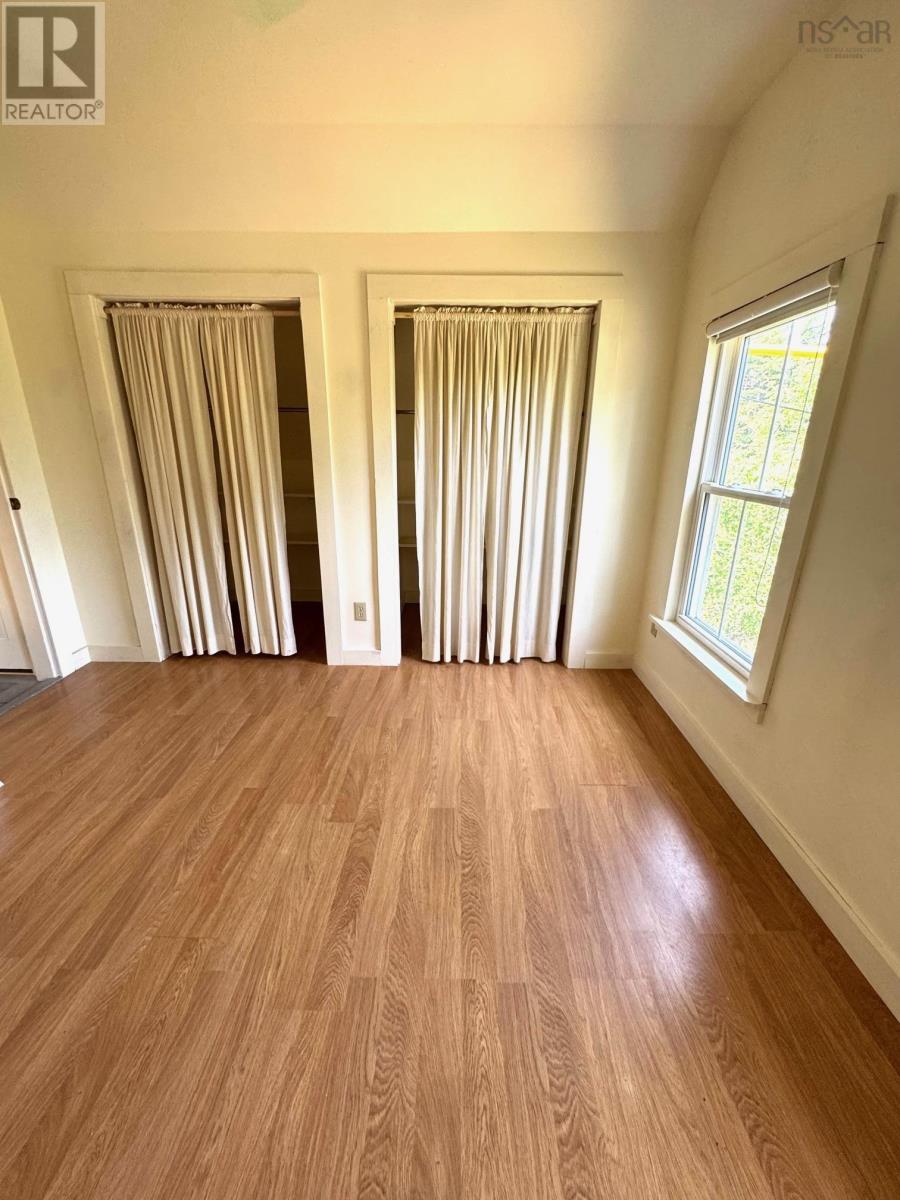 Property 22 of 43 of 960 Highway 208