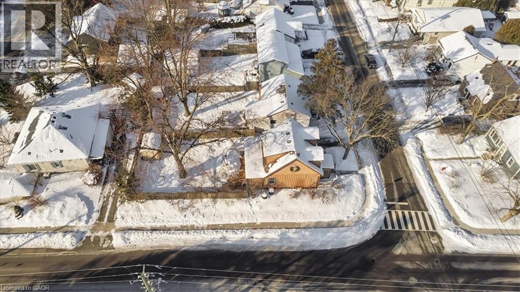 31 HUNTER Street, Dundas, Ontario