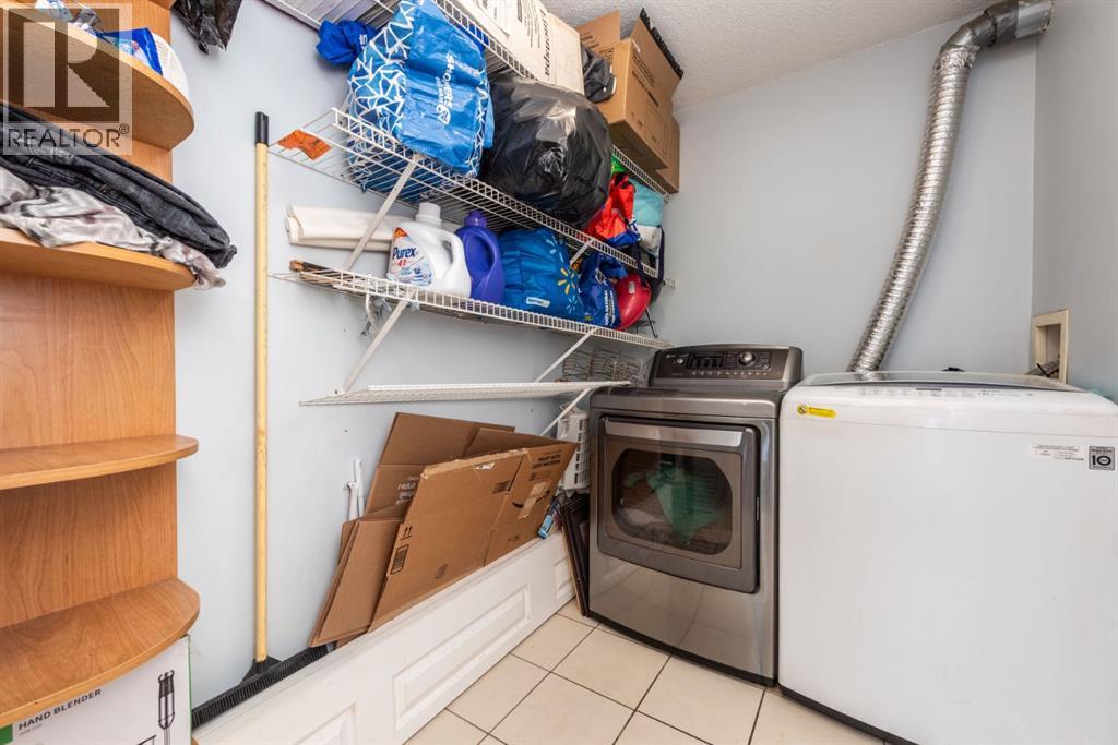 Single Family House Multi-level for Sale in   Falsbridge Drive  NE Falconridge Calgary 