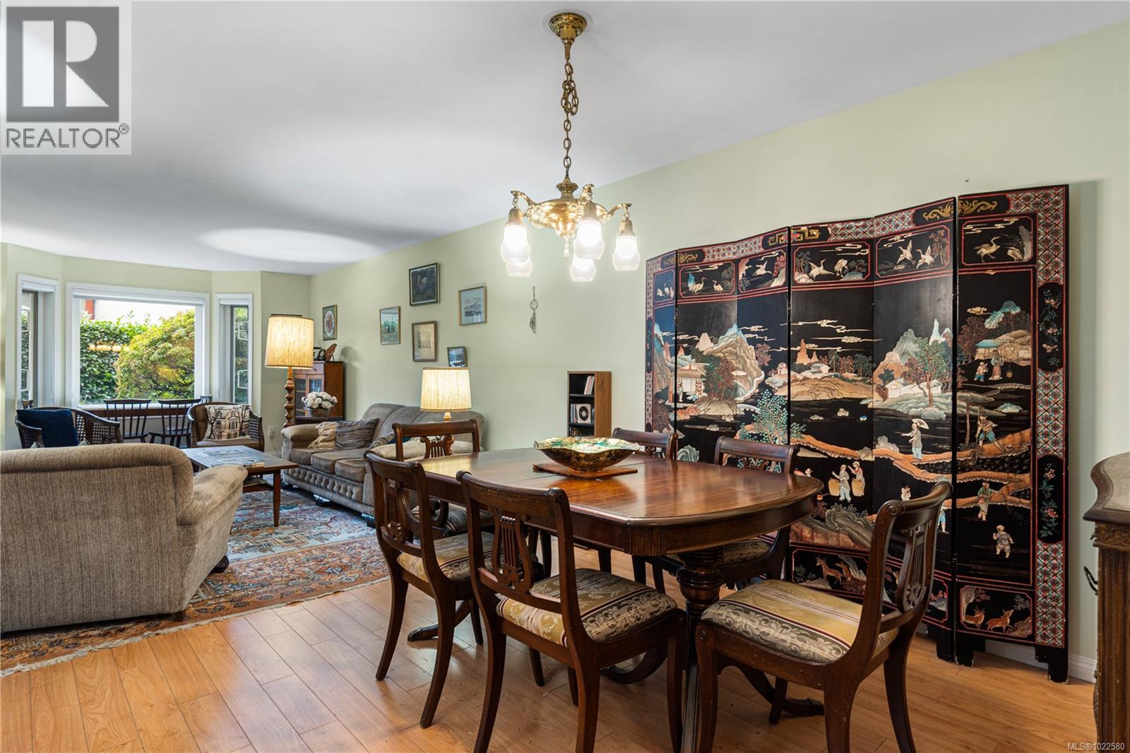 102 320 Selby St, Nanaimo