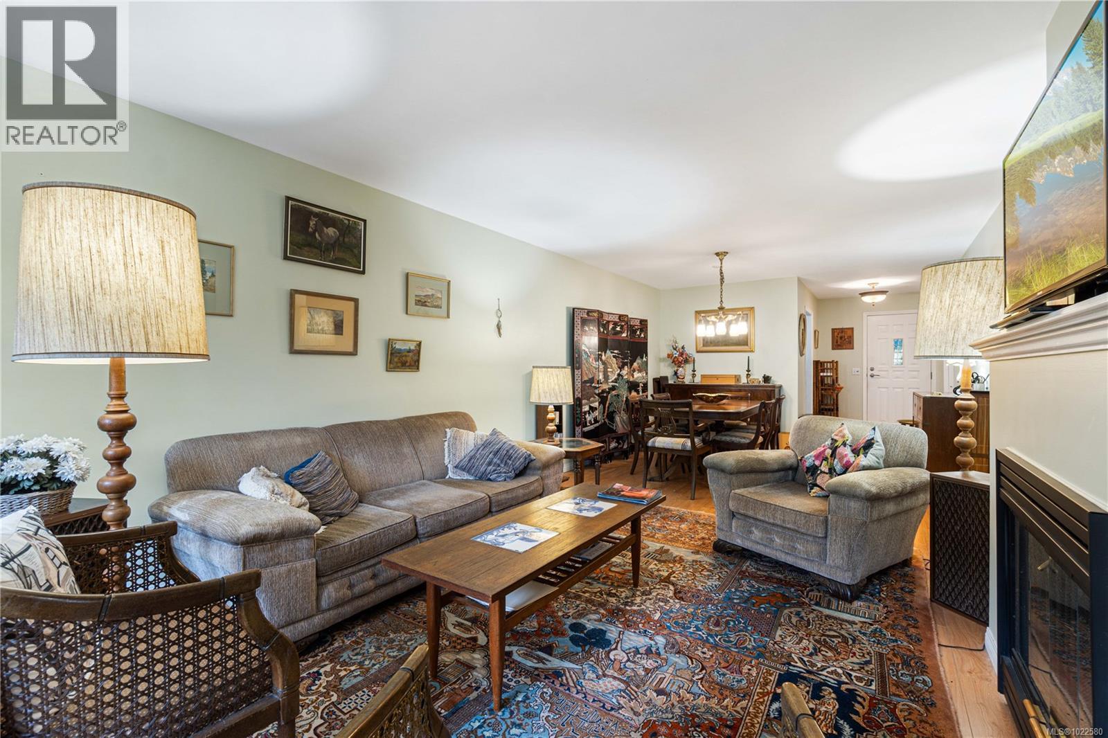 102 320 Selby St, Nanaimo