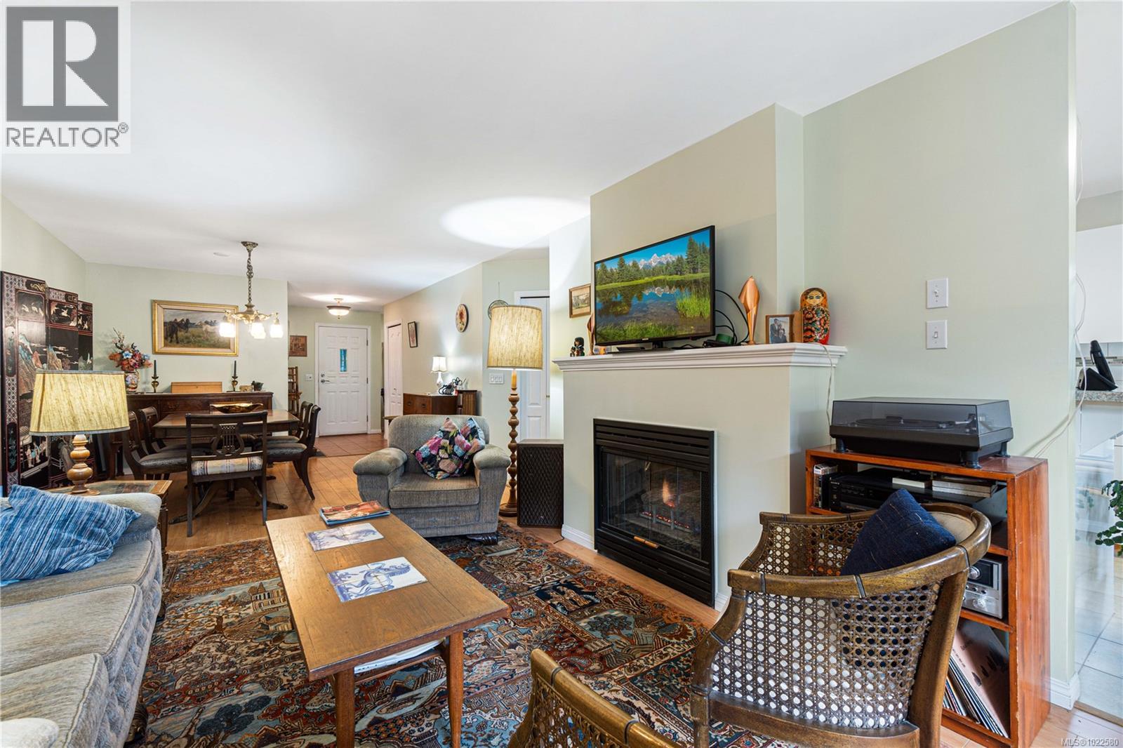 102 320 Selby St, Nanaimo