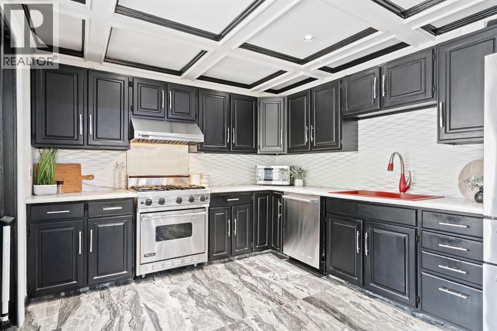 Single Family House 3 Level for Sale in   Street NE Bridgeland/Riverside Calgary 