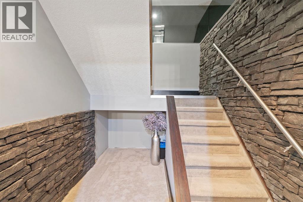 Single Family House 3 Level for Sale in   Street NE Bridgeland/Riverside Calgary 