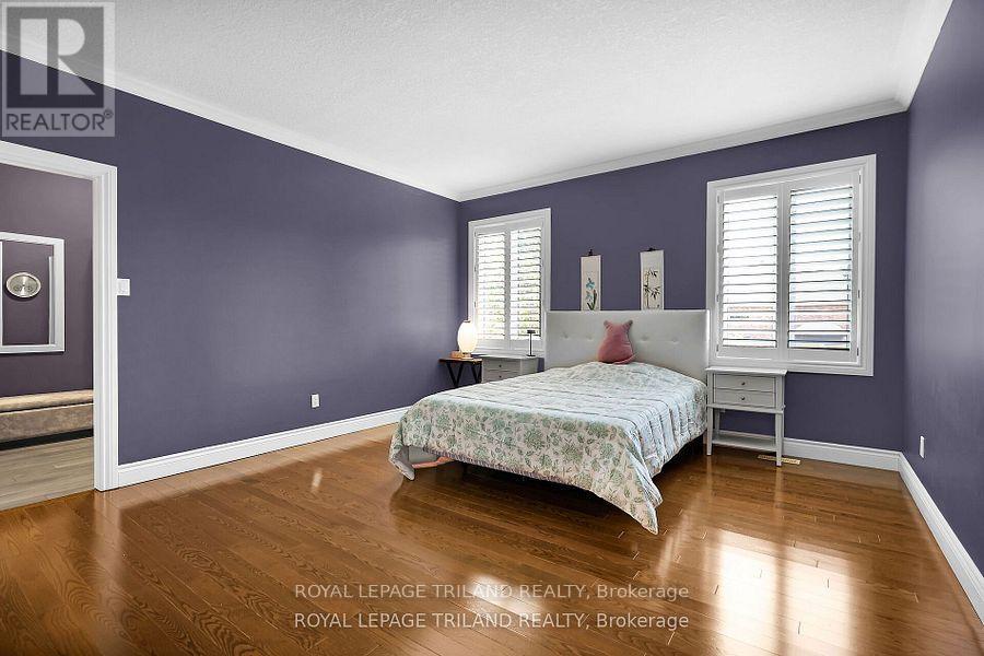 7119 CLAYTON WALK - 23