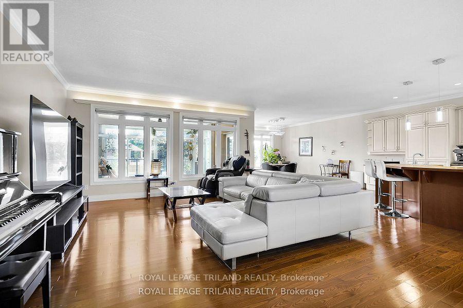 7119 CLAYTON WALK - 7