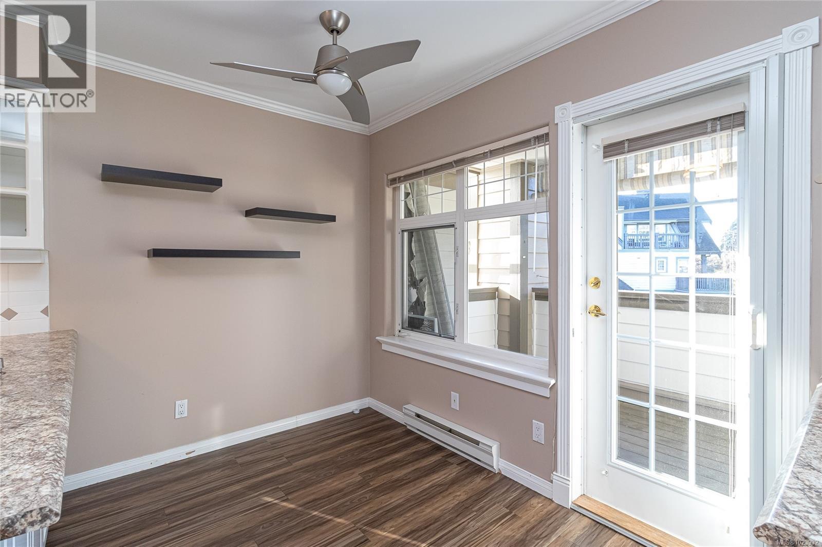 228 4490 Chatterton Way North, Saanich