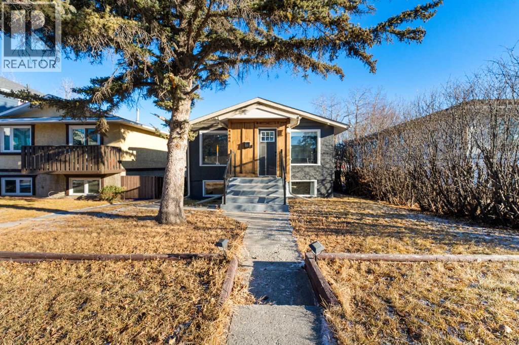 4608 70 Street NW, Calgary, Alberta