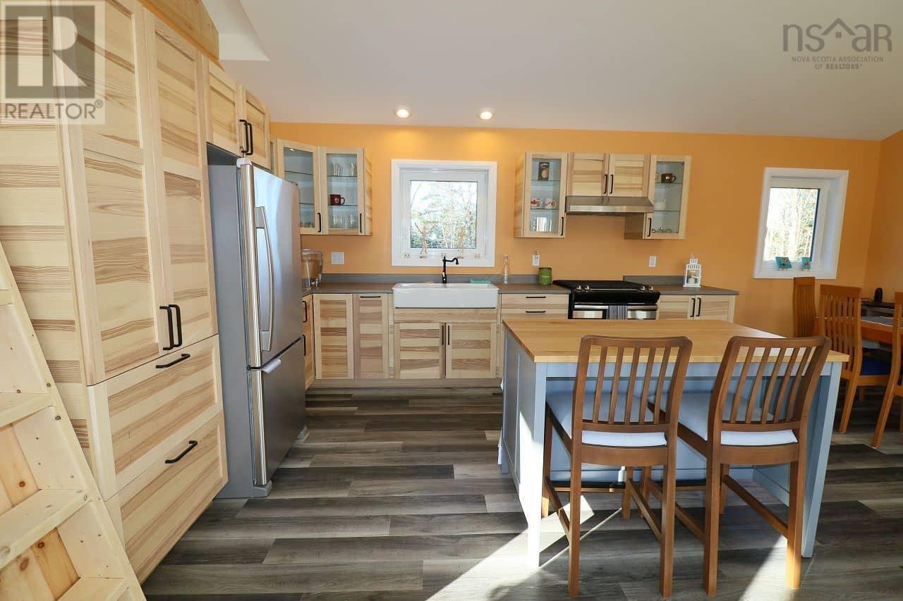 235 Condons Lake Drive - 8