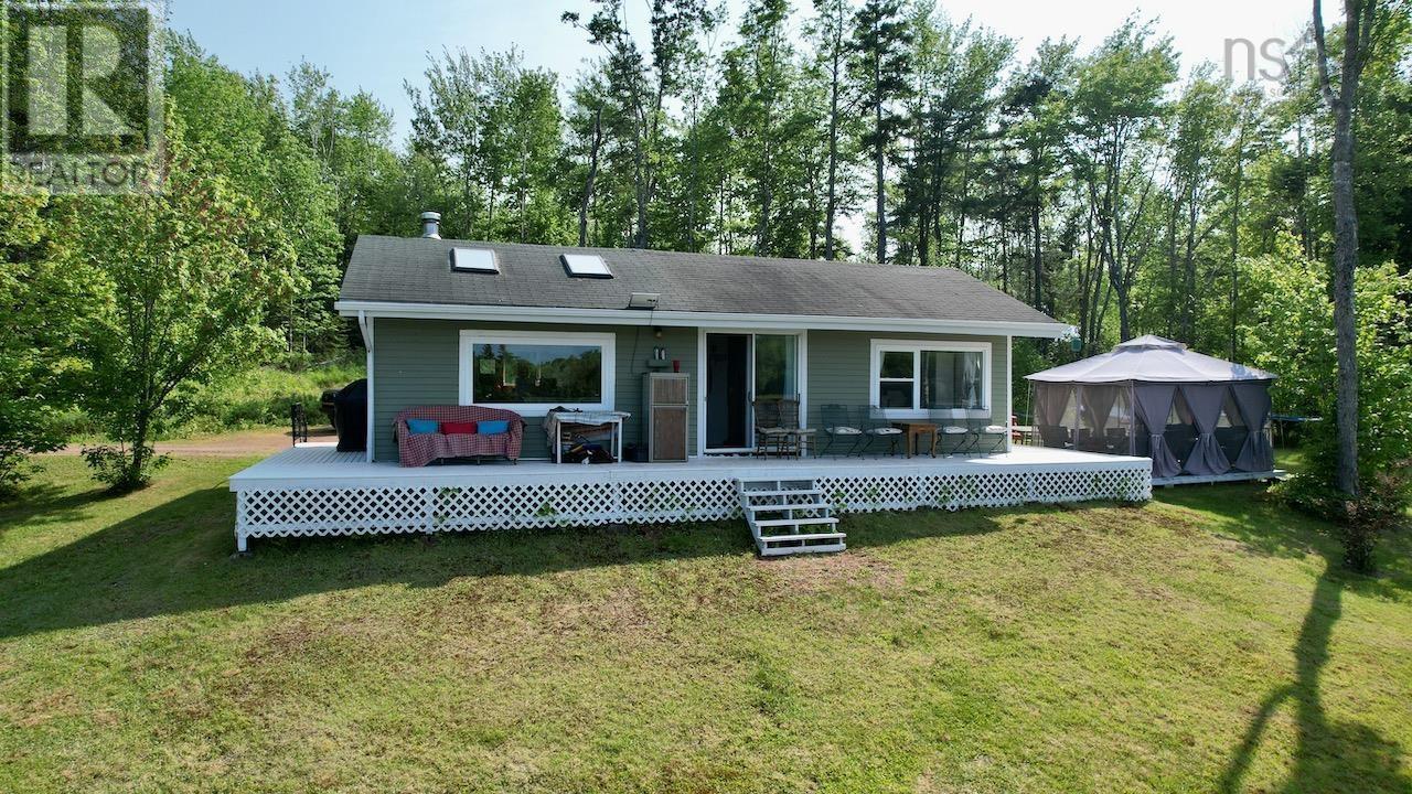 Property 33 of 50 of 10205 204 Highway