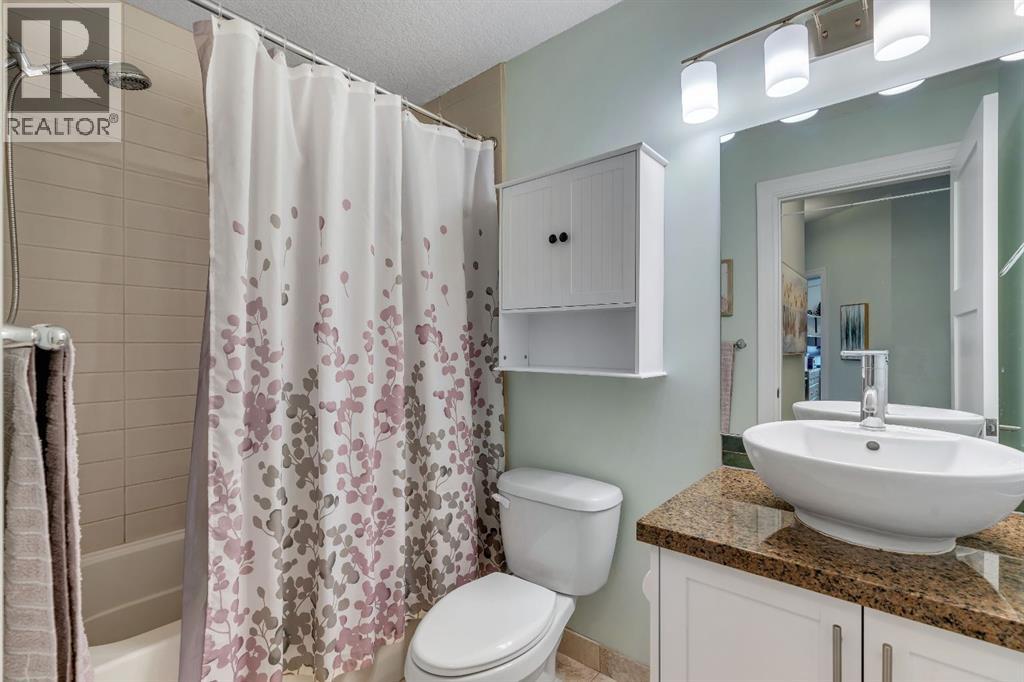 Single Family House for Sale in    Street NW Parkdale Calgary 