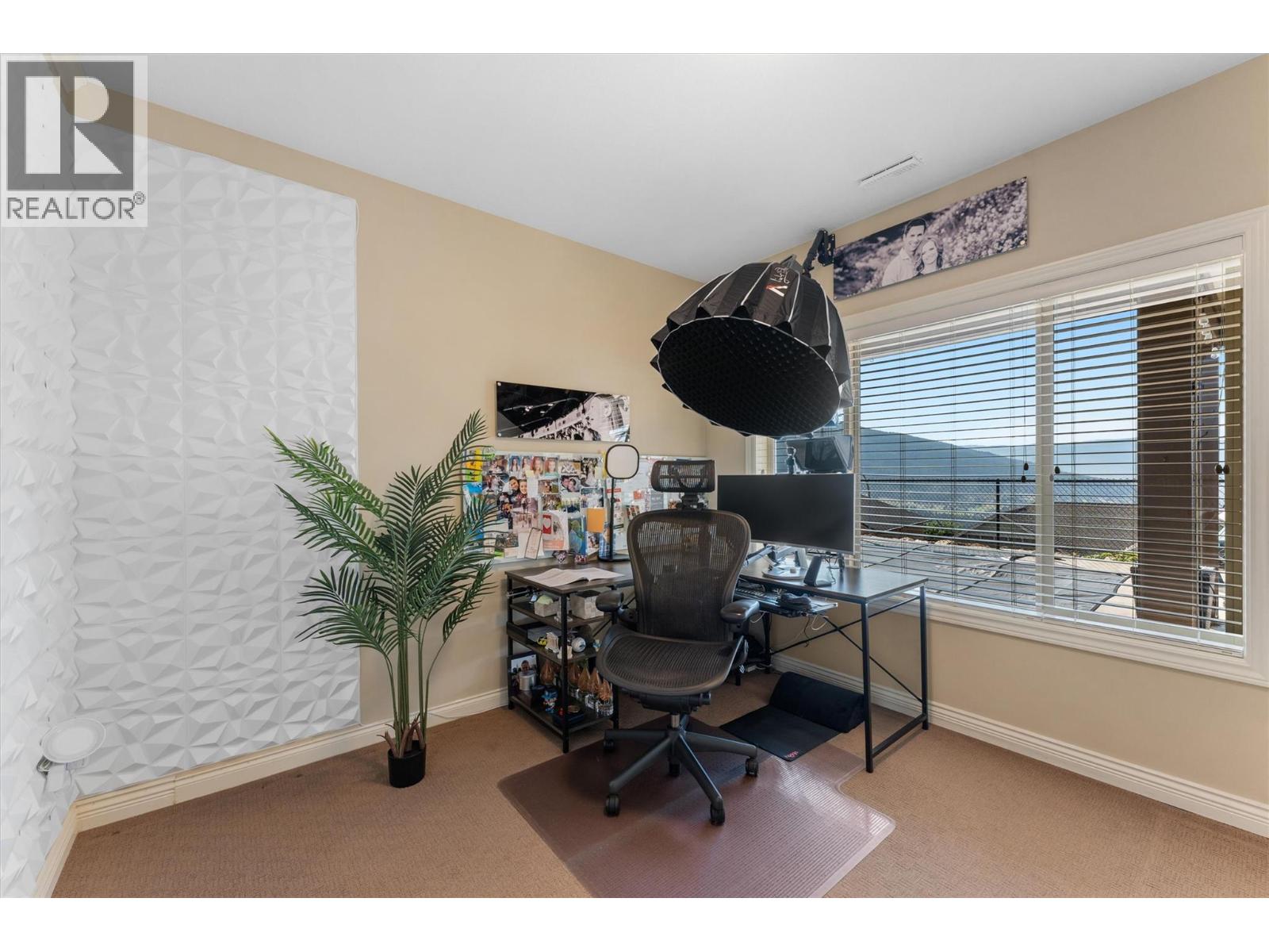 725 Hart Lane, Vernon