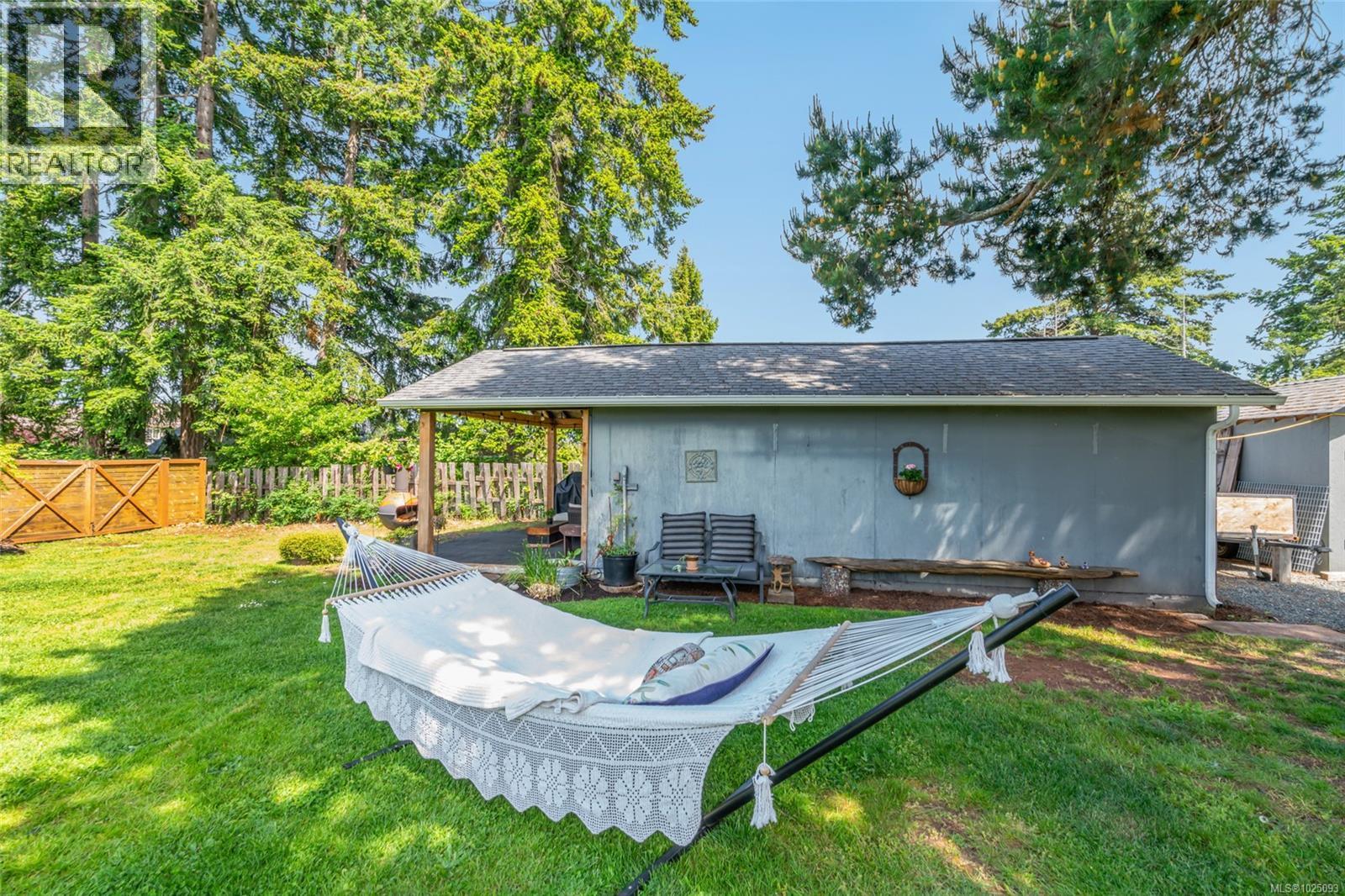 380 Hirst Ave W - 57