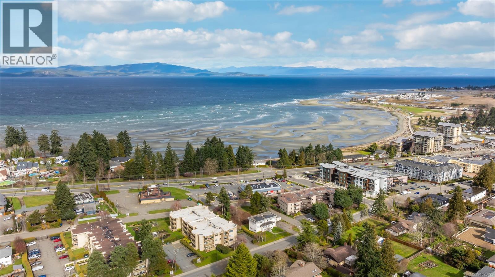 380 Hirst Ave W, Parksville