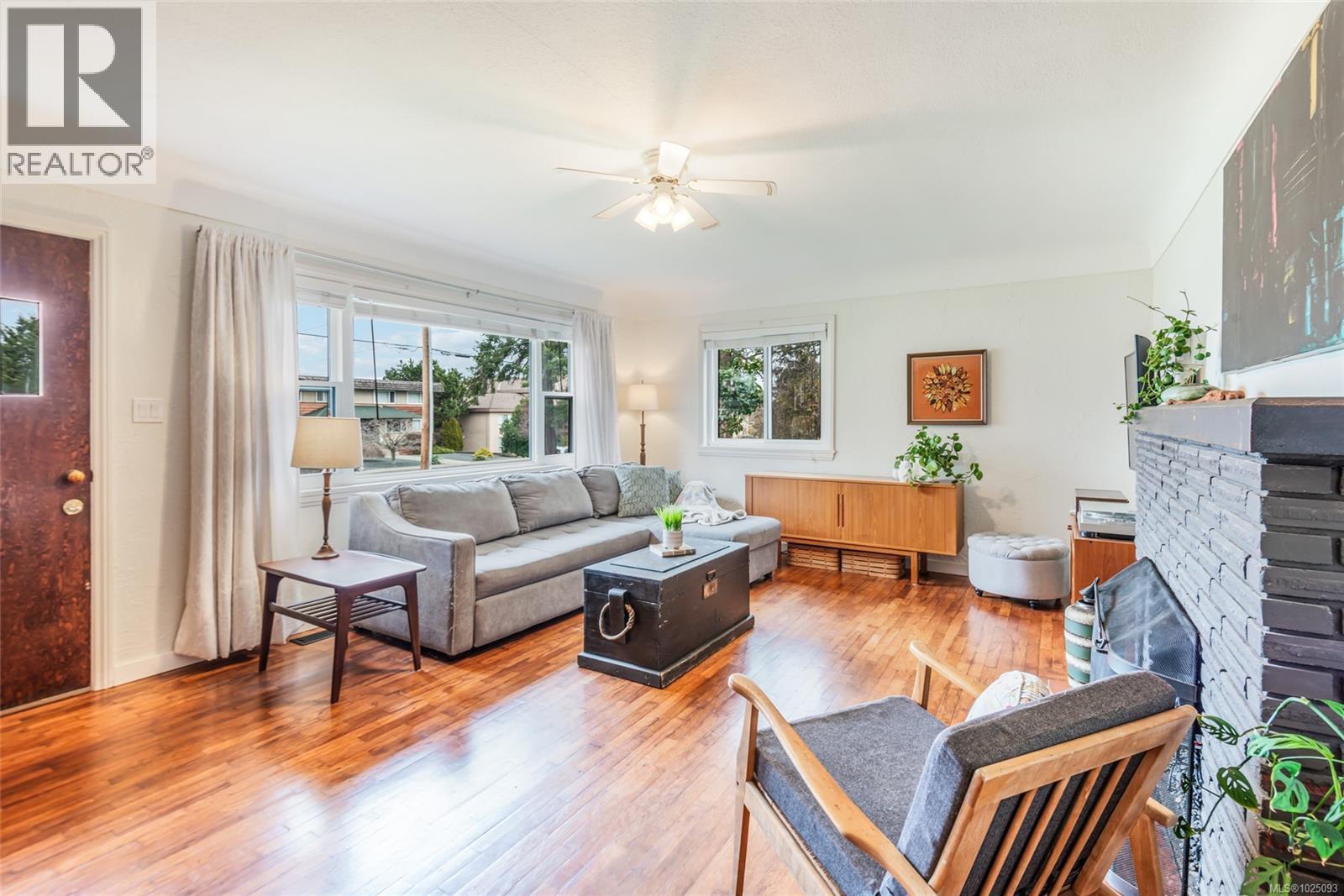 380 Hirst Ave W - 7