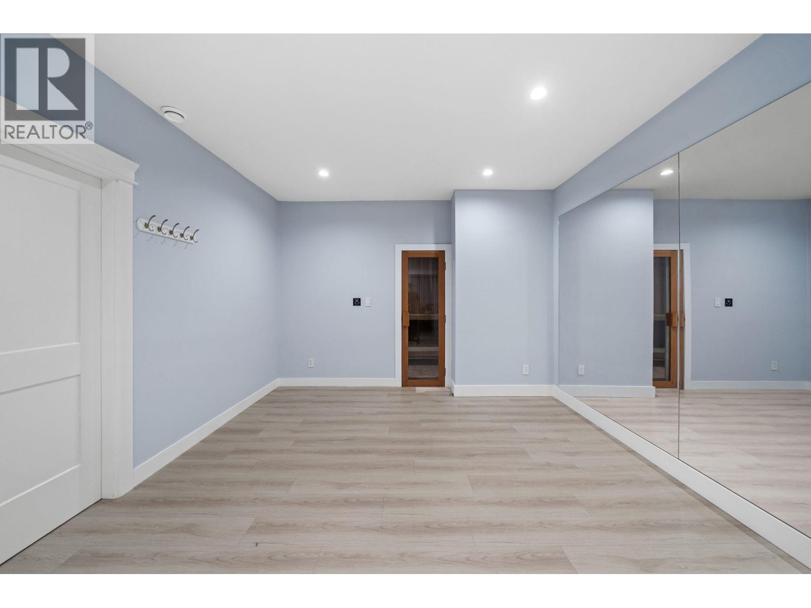 656 BLUE MOUNTAIN STREET, Coquitlam