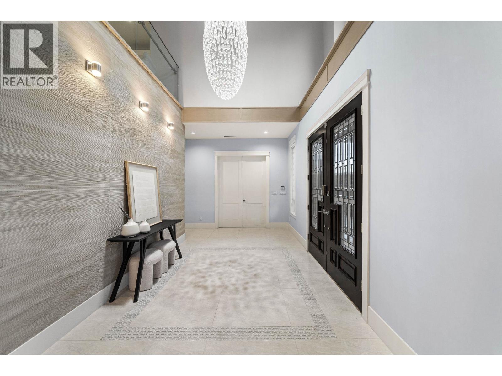 656 BLUE MOUNTAIN STREET, Coquitlam