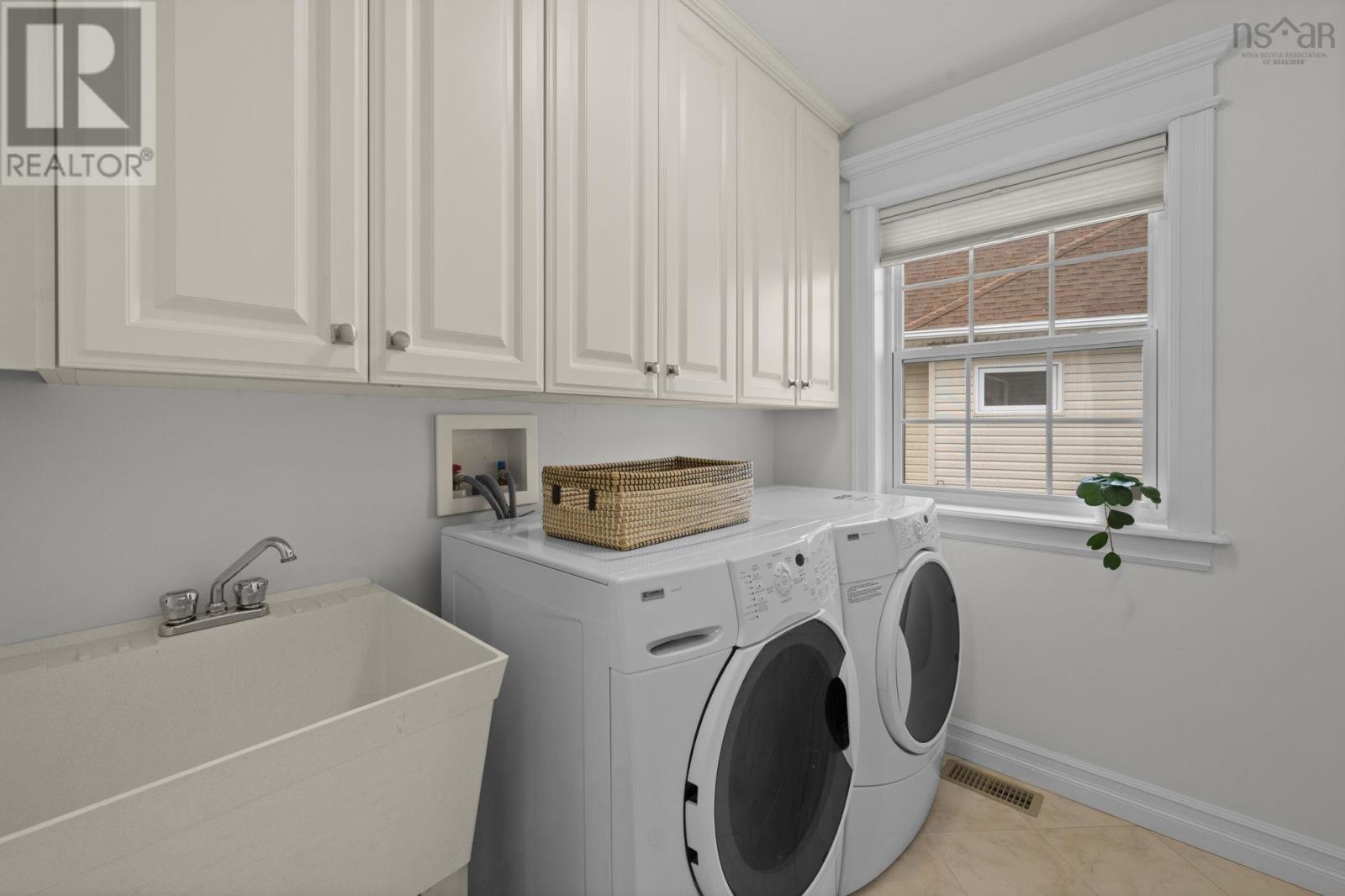 Property 34 of 51 of 24 Vanier Way