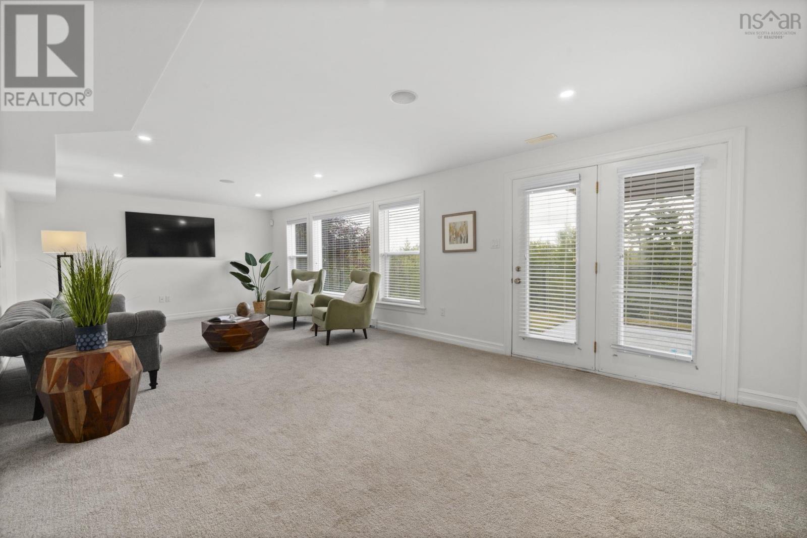 Property 37 of 51 of 24 Vanier Way