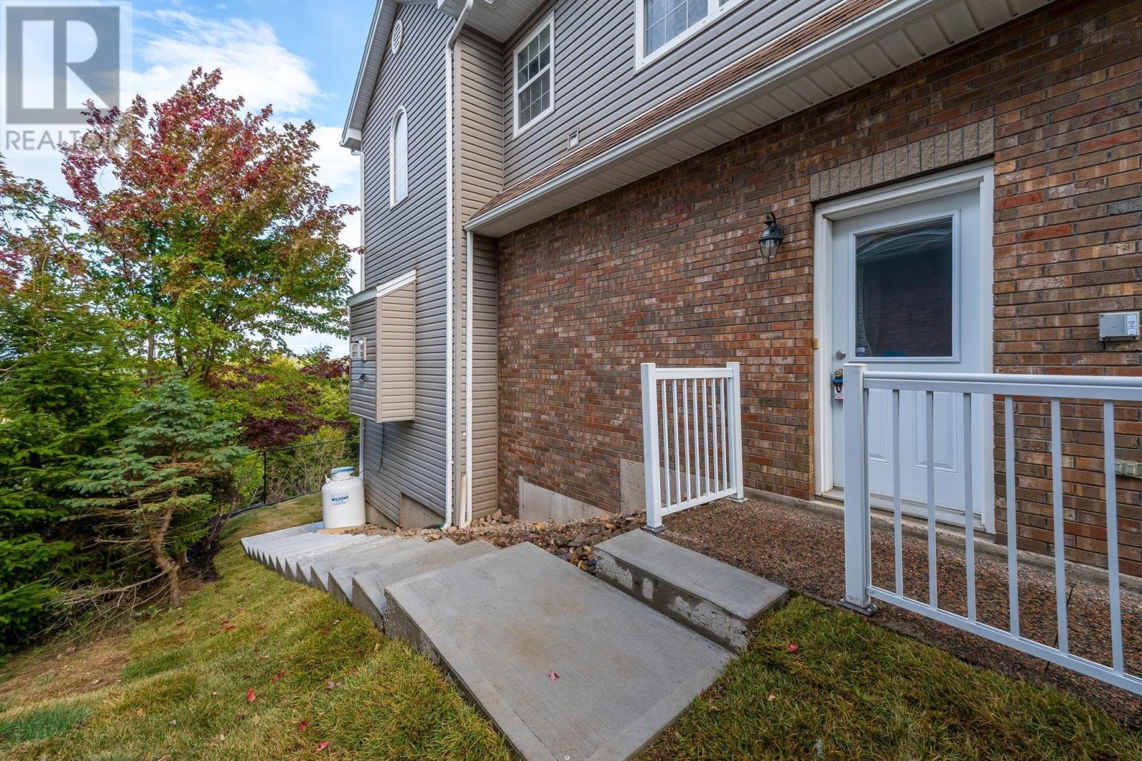 Property 44 of 51 of 24 Vanier Way