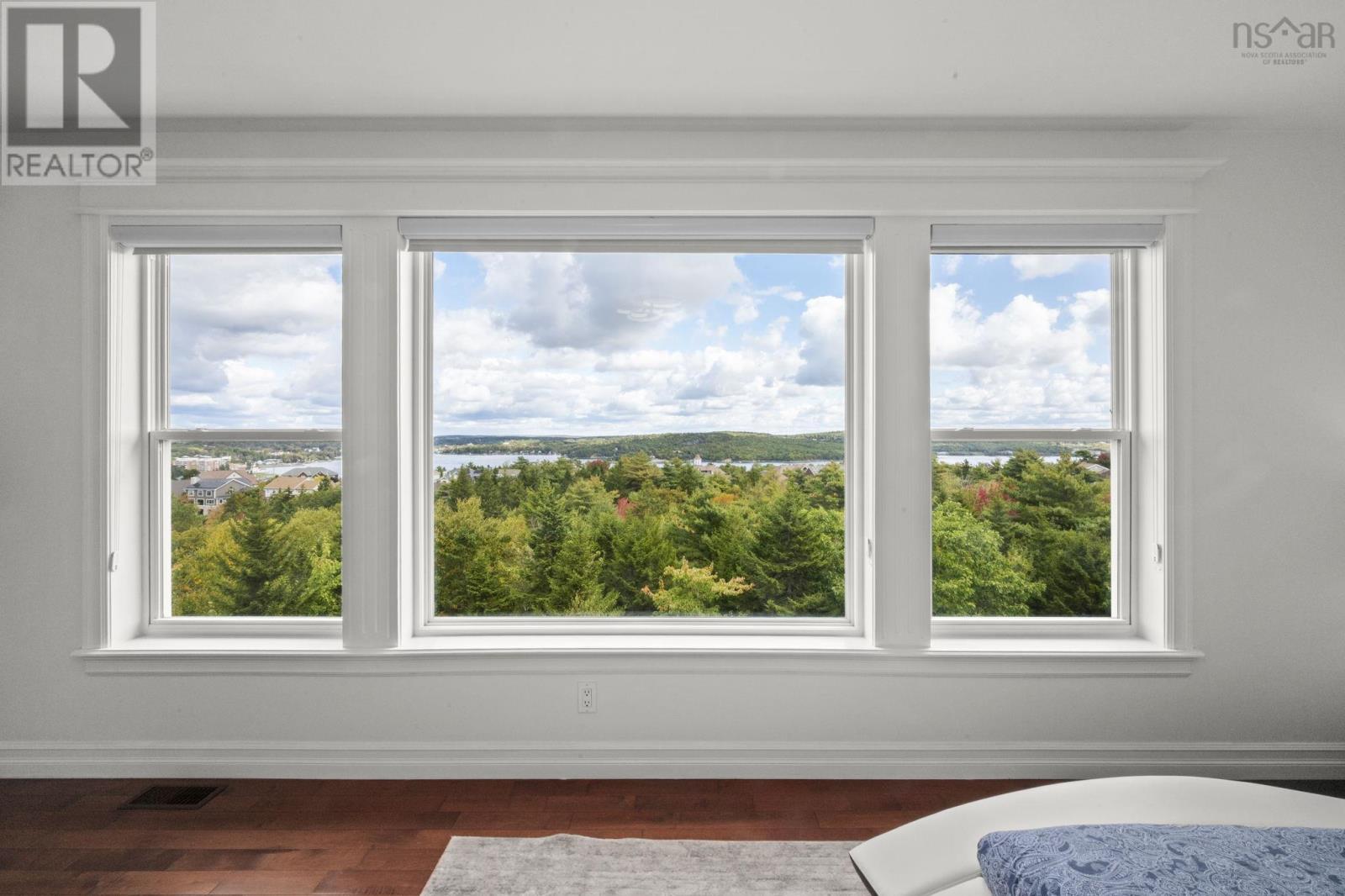 Property 25 of 51 of 24 Vanier Way