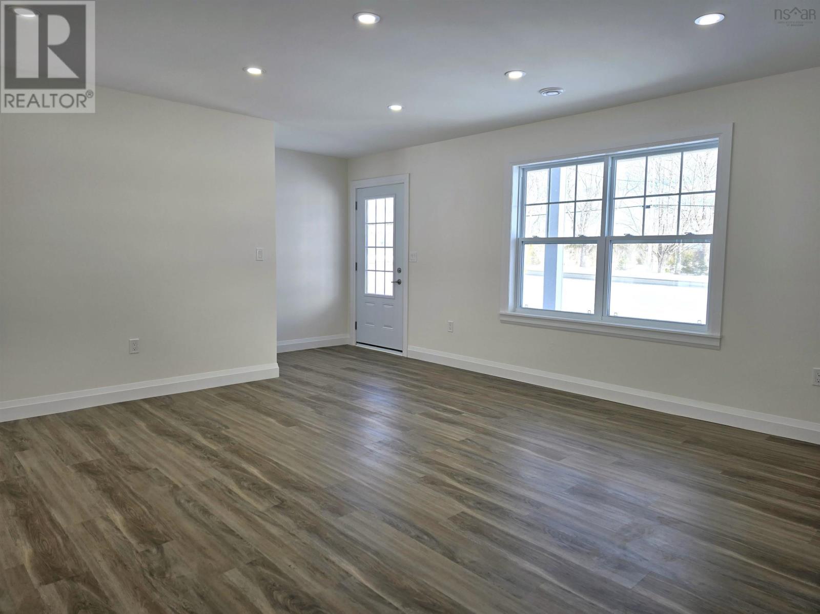 Property 15 of 46 of 3045 Northfield Road