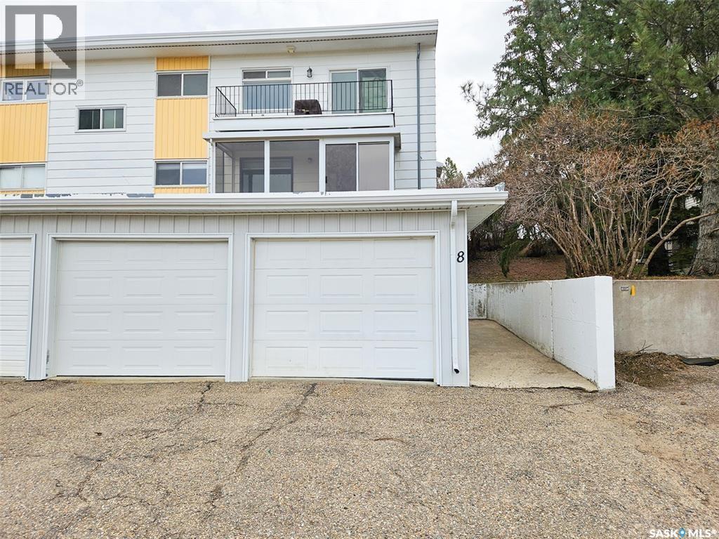 #8 320 13TH AVENUE NE - 12