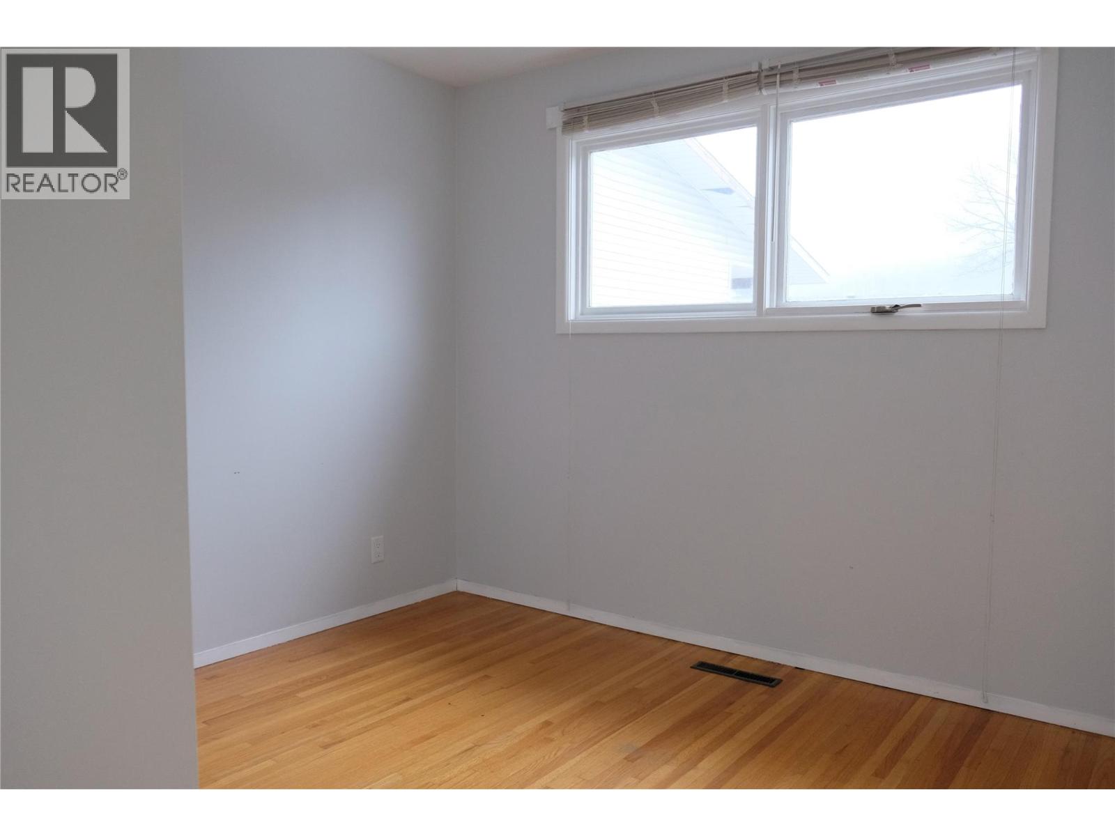 891 2ND Avenue, Fernie