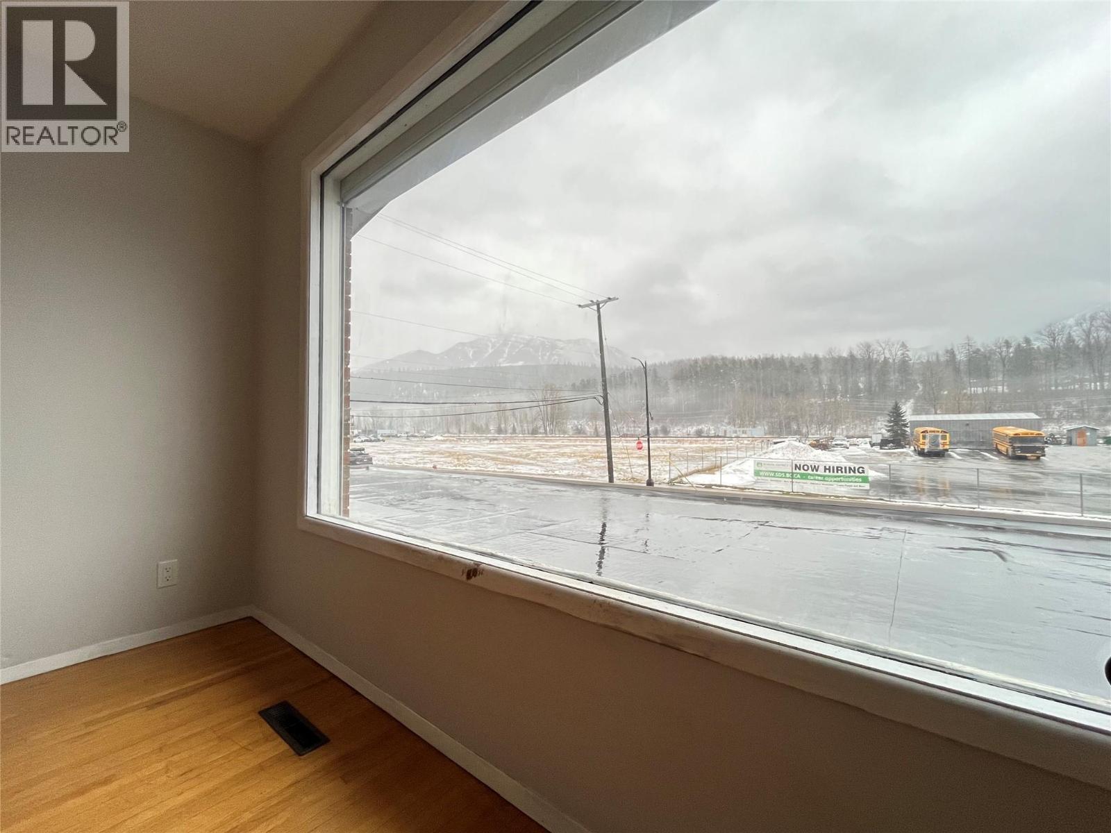 891 2ND Avenue, Fernie