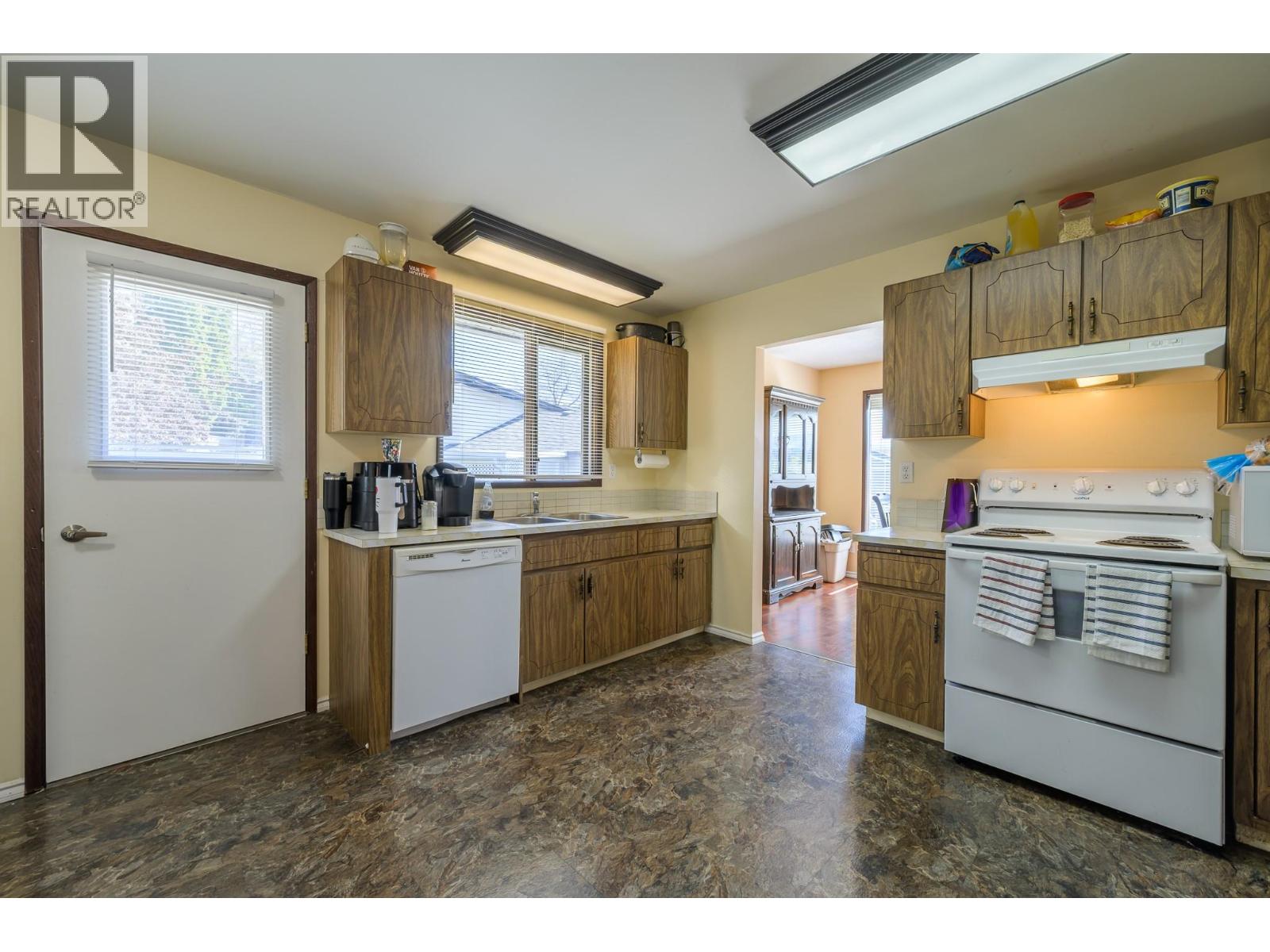 1757 Leighton Place - 3