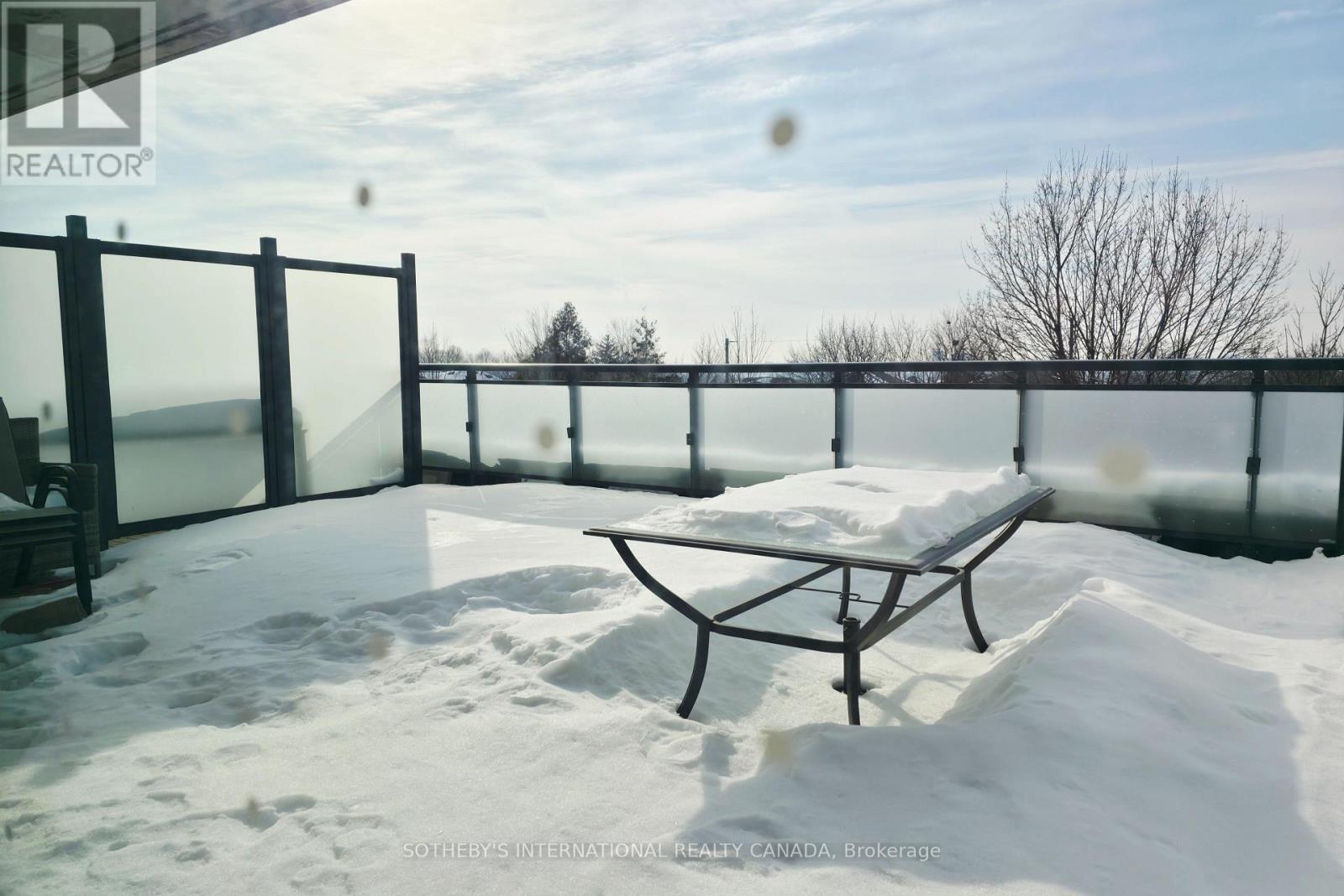 #206 2522 KEELE STREET - 16