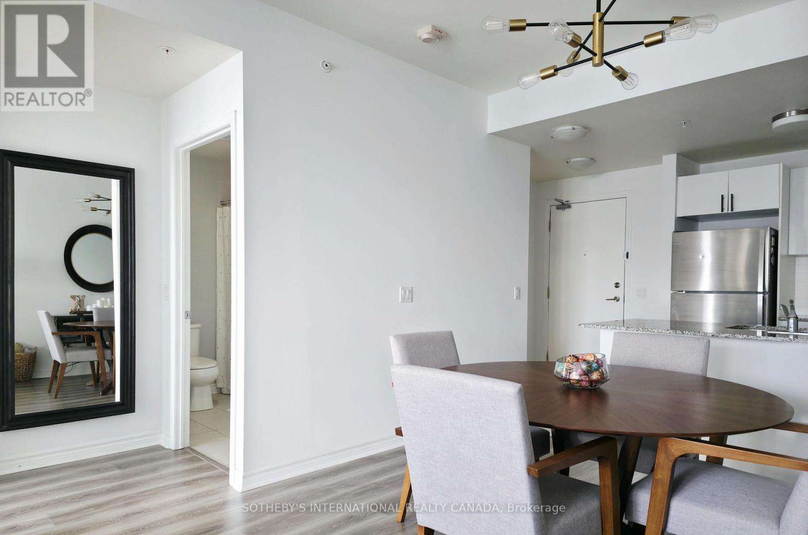 #206 2522 KEELE STREET - 6