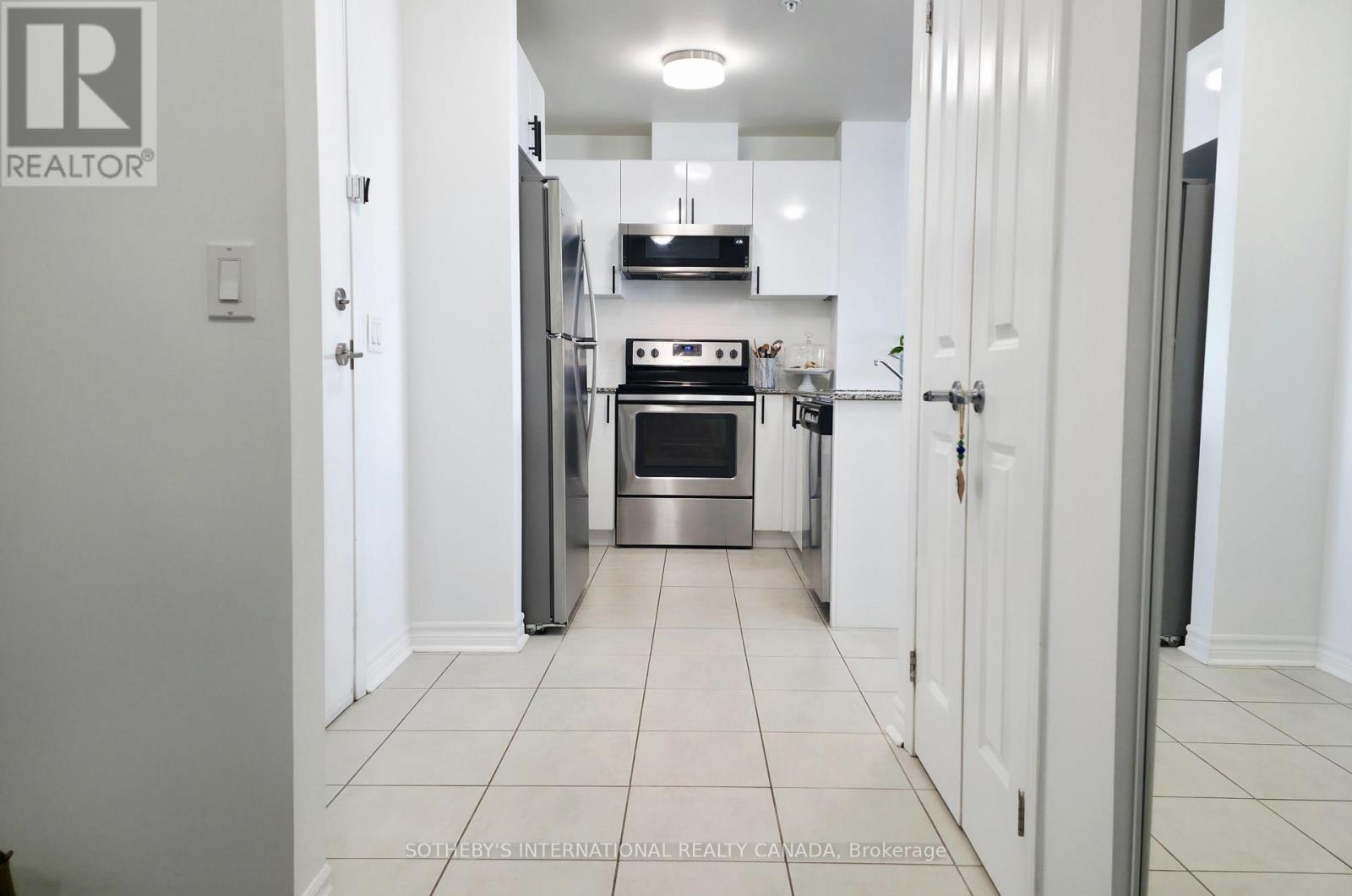 #206 2522 KEELE STREET - 5