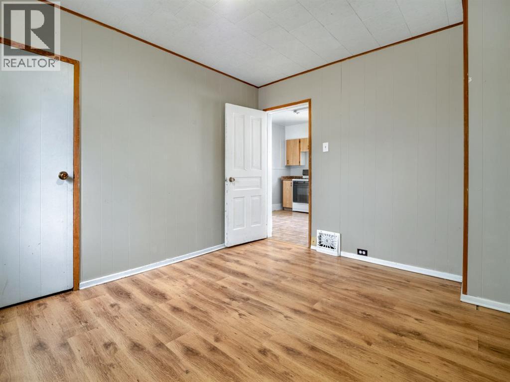 
          1249 5A Avenue South
            <br/>
            <span>Lethbridge</span>
            , 
            <span>AB</span>
             <span>T1J0T3</span>
         - Photo 24