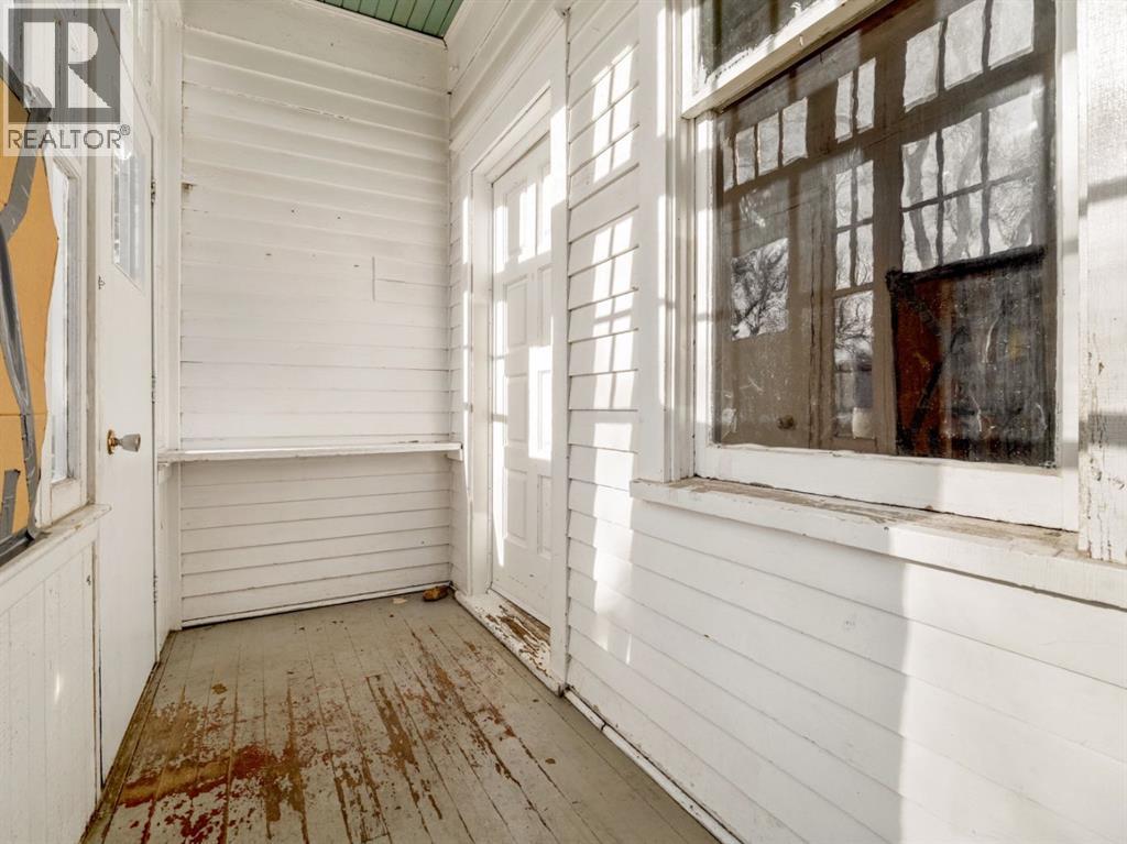 1249 5A Avenue S - Photo 5 of 39, Lethbridge, Alberta