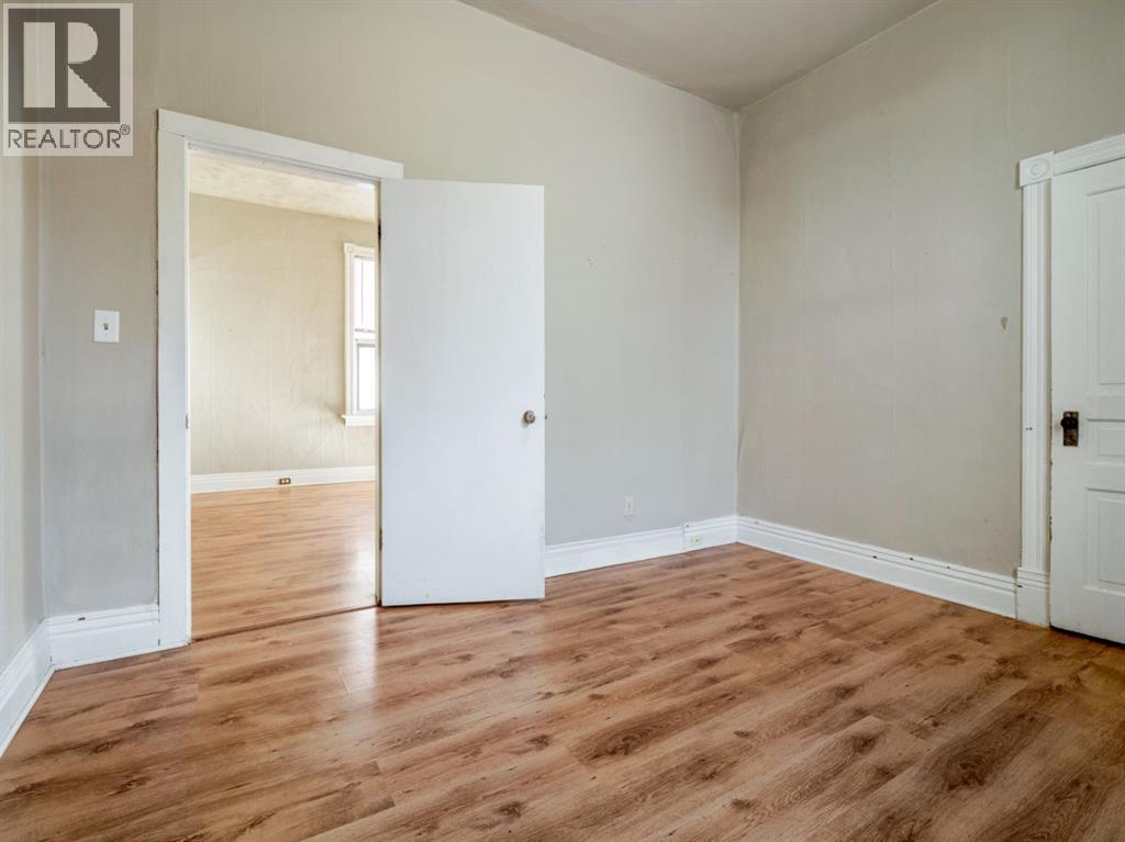 
          1249 5A Avenue South
            <br/>
            <span>Lethbridge</span>
            , 
            <span>AB</span>
             <span>T1J0T3</span>
         - Photo 15