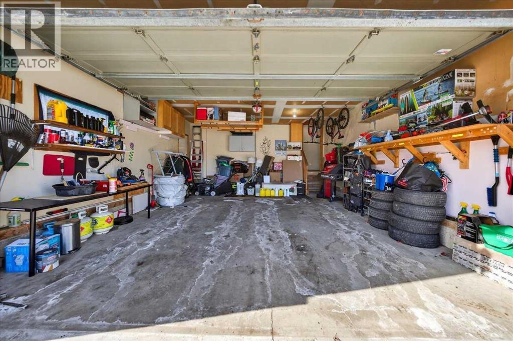 Single Family House for Sale in  Shawinigan Way SW Shawnessy Calgary 